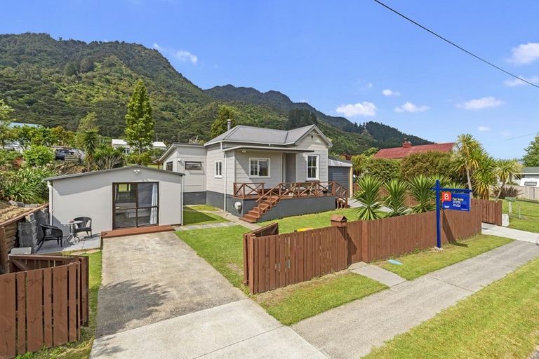 Photo of property in 16 Whitaker Street, Te Aroha, 3320