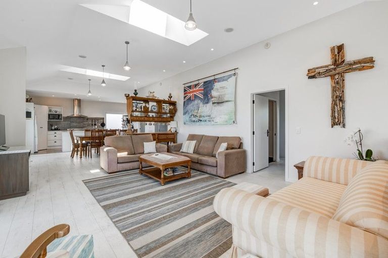 Photo of property in 487 Hibiscus Coast Highway, Orewa, 0931