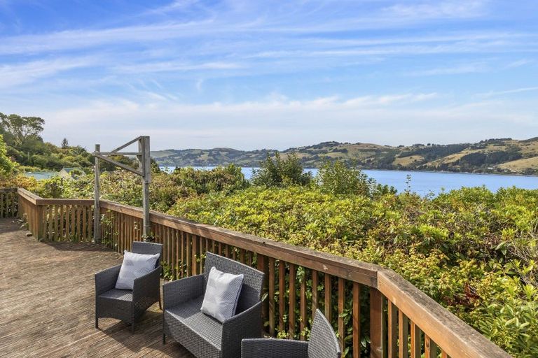 Photo of property in 32 Adderley Terrace, Ravensbourne, Dunedin, 9022