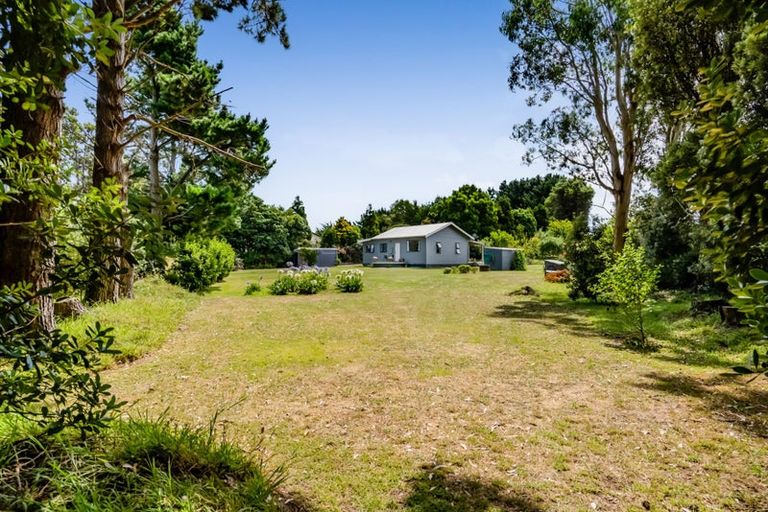 Photo of property in 2952 Eltham Road, Opunake, 4682