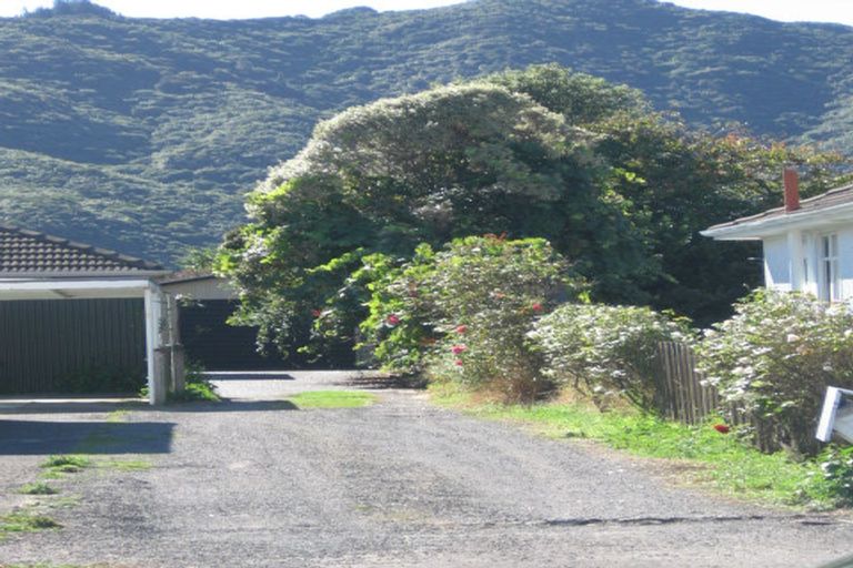 Photo of property in 6 Davis Crescent, Elderslea, Upper Hutt, 5018