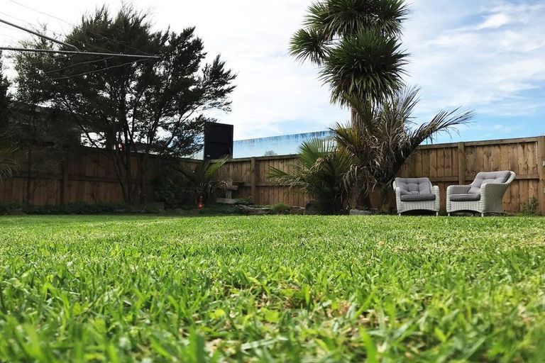 Photo of property in 23 The Centre, Waipu, 0510