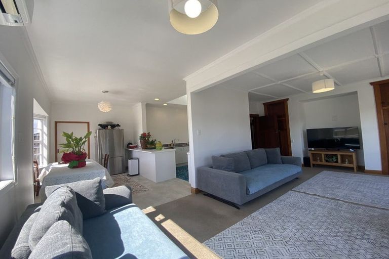 Photo of property in 25a Tukapa Street, Westown, New Plymouth, 4310