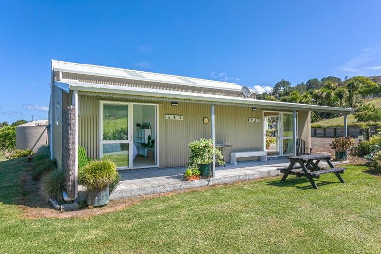 Photo of property in 6 Lois Lane, Hahei, Whitianga, 3591