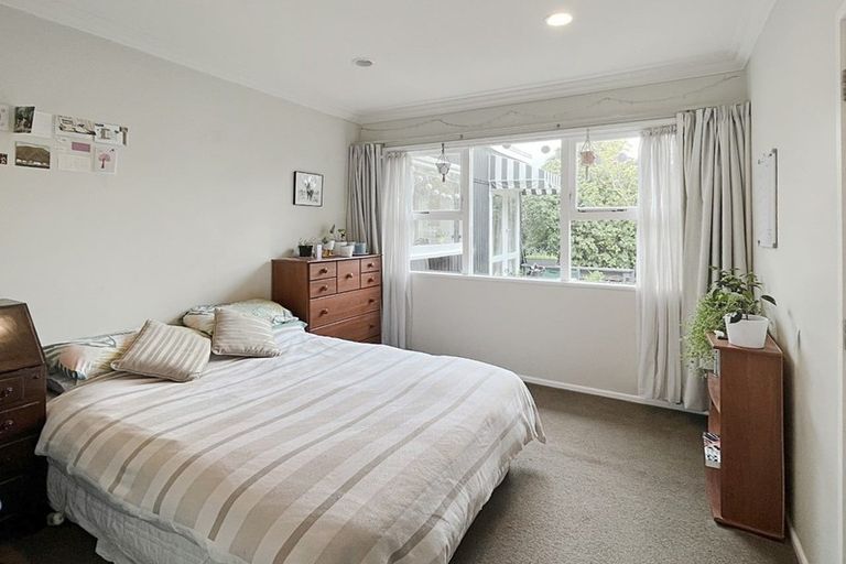 Photo of property in 10 Cremorne Avenue, Hokowhitu, Palmerston North, 4410