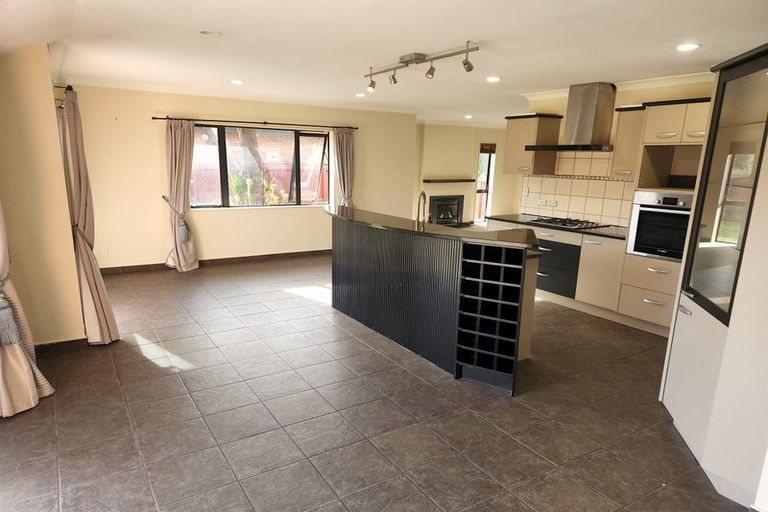 Photo of property in 170 Milne Drive, Paraparaumu, 5032