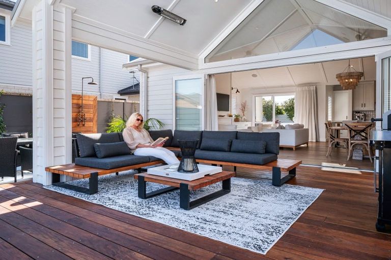 Photo of property in 10 Oceania Sands Way, Papamoa Beach, Papamoa, 3118