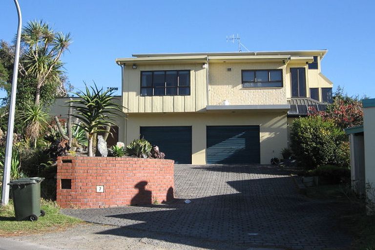 Photo of property in 7 The Crescent, Raumati South, Paraparaumu, 5032