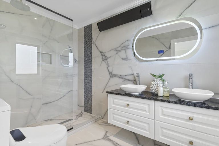 Photo of property in 10b Stratford Avenue, Milford, Auckland, 0620