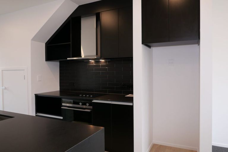 Photo of property in 2 Kamahi Place, Paraparaumu, 5032