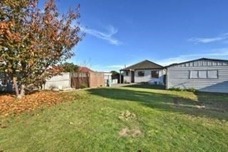 Photo of property in 54 Mcgregors Road, Bromley, Christchurch, 8062