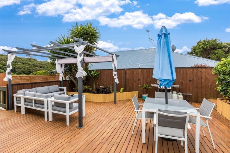 Photo of property in 57b Albatross Close, Whitby, Porirua, 5024