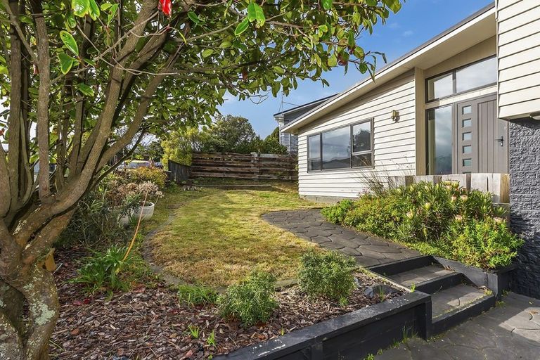 Photo of property in 24 Eskdale Road, Papakowhai, Porirua, 5024