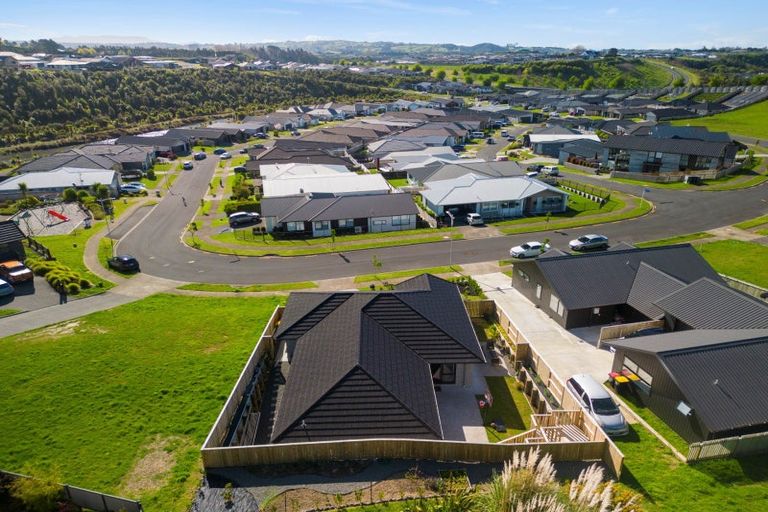 Photo of property in 83 Whakaturou Crescent, Pyes Pa, Tauranga, 3112