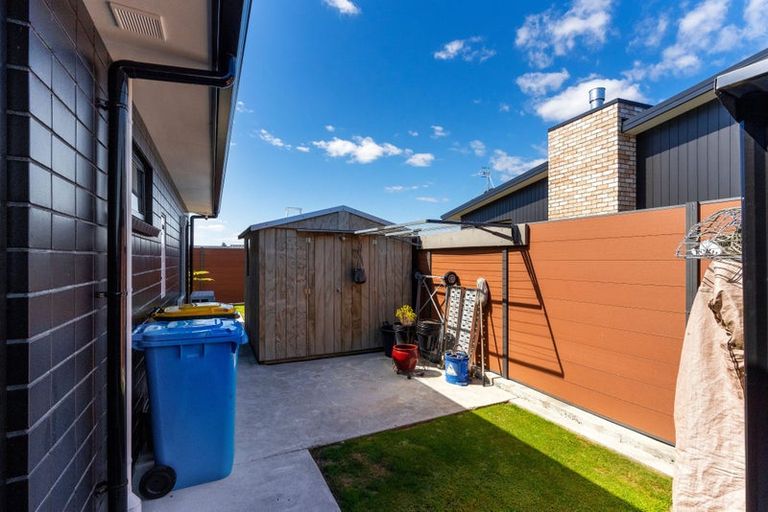 Photo of property in 7 Phoenix Palms Grove, Levin, 5510