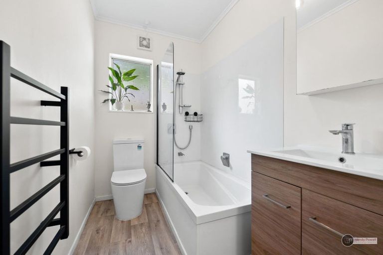 Photo of property in 99a Bird Grove, Stokes Valley, Lower Hutt, 5019