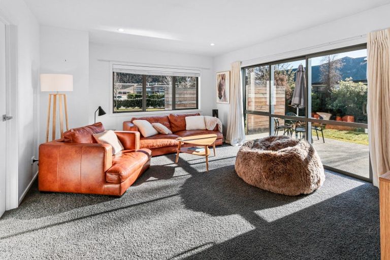 Photo of property in 3 Finch Street, Albert Town, Wanaka, 9305