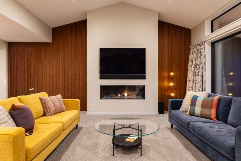 Photo of property in 5 Bressay Way, Waikanae, 5036