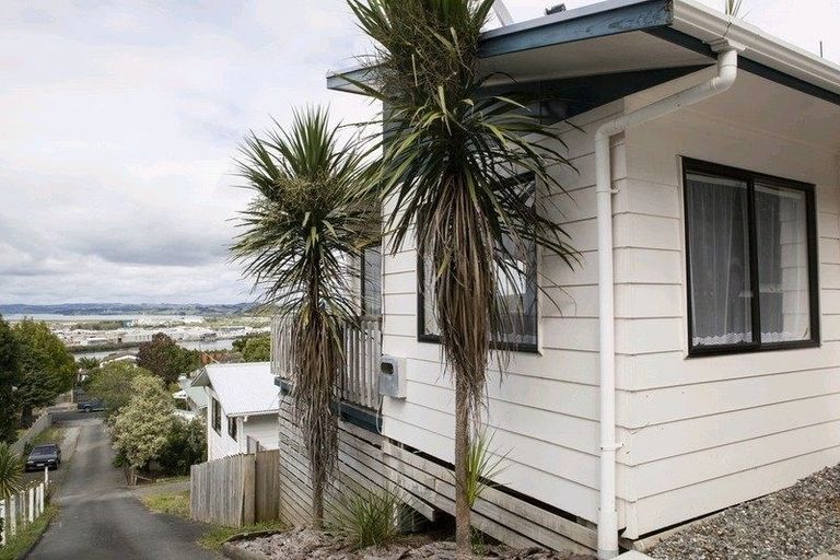 Photo of property in 35 Eureka Place, Parahaki, Whangarei, 0112