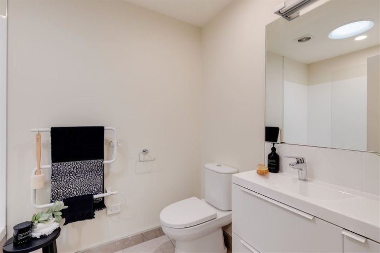 Photo of property in 544a Madras Street, St Albans, Christchurch, 8014