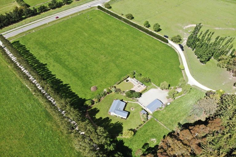 Photo of property in 693 Pleasant Point Highway, Levels, Timaru, 7975