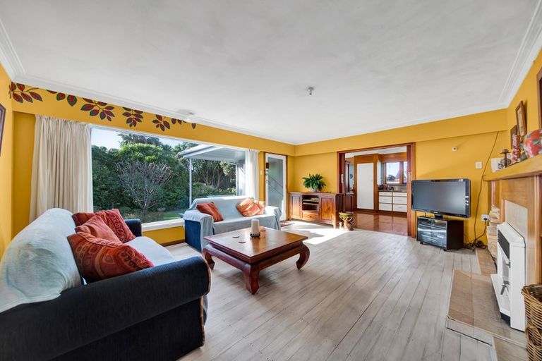 Photo of property in 221 South Road, Spotswood, New Plymouth, 4310