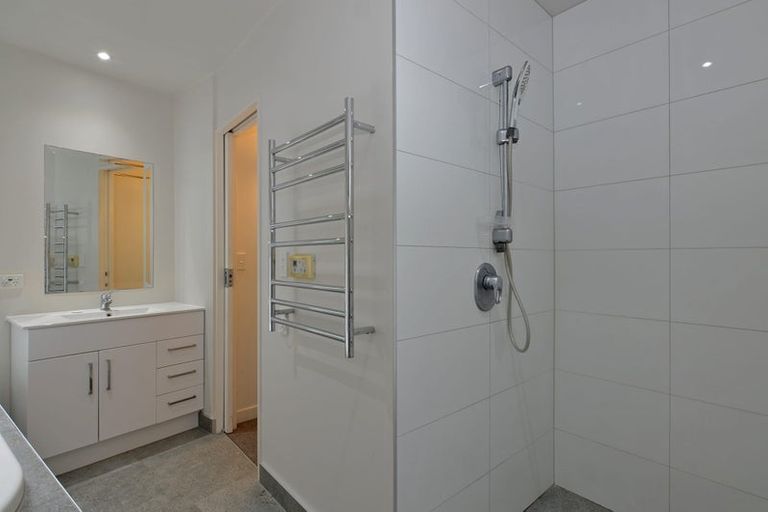 Photo of property in 85a Nevay Road, Miramar, Wellington, 6022