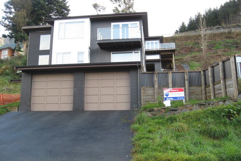 Photo of property in 16b Sainsbury Road, Fernhill, Queenstown, 9300