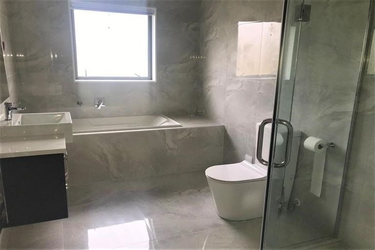 Photo of property in 19 Resolution Drive, Gulf Harbour, Whangaparaoa, 0930