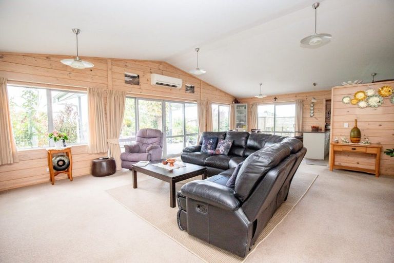 Photo of property in 5 Stembridge Road, Ngatea, 3503