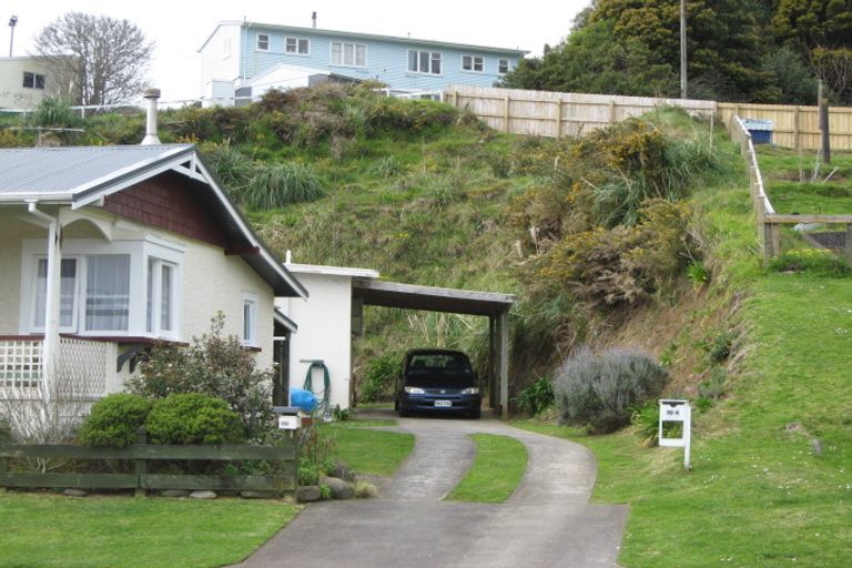 Photo of property in 110a Cook Street, Marfell, New Plymouth, 4310