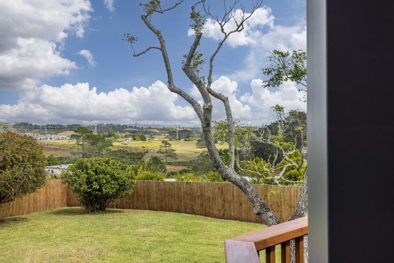 Photo of property in 456 Don Buck Road, Massey, Auckland, 0614