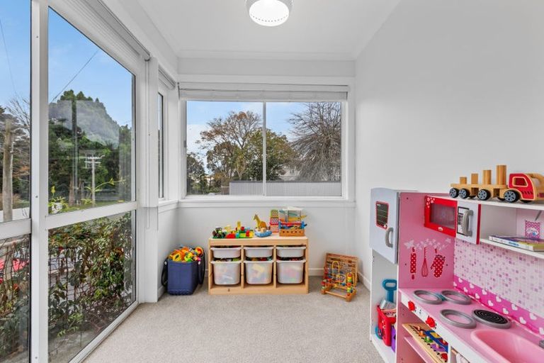 Photo of property in 13 Bracken Street, New Plymouth, 4310