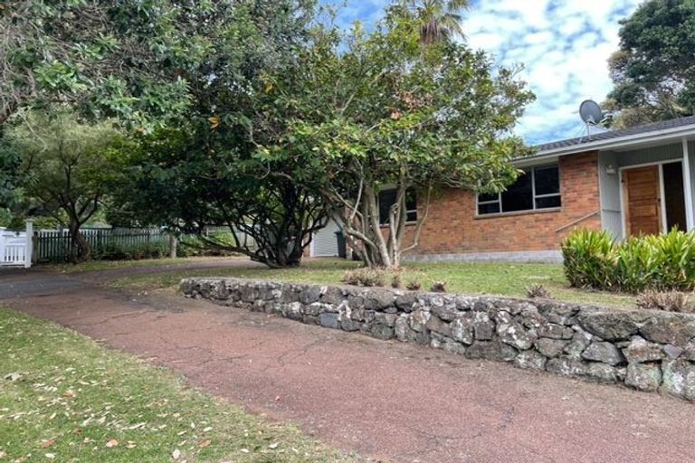 Photo of property in 1 Summit Drive, Mount Albert, Auckland, 1025