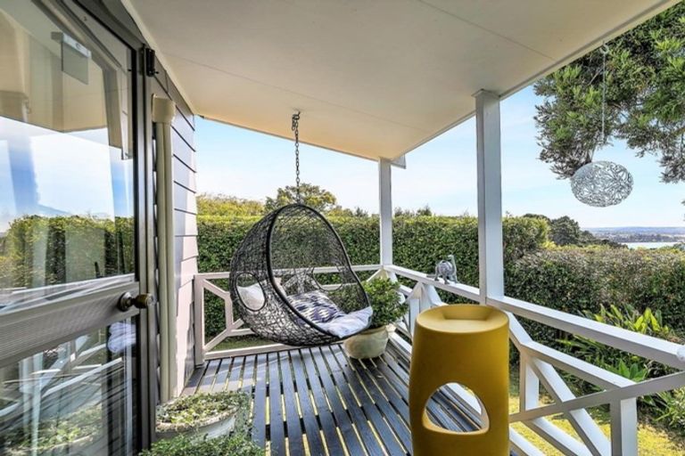 Photo of property in 2/208 Rangatira Road, Beach Haven, Auckland, 0626