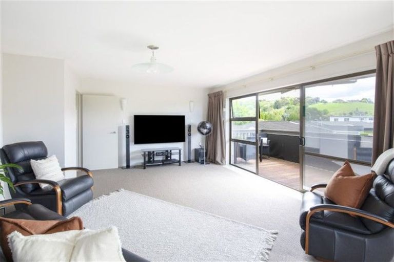Photo of property in 34 Anderson Road, Taradale, Napier, 4112
