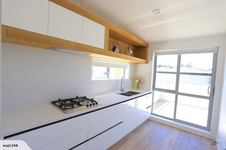 Photo of property in 104 Fairview Avenue, Fairview Heights, Auckland, 0632