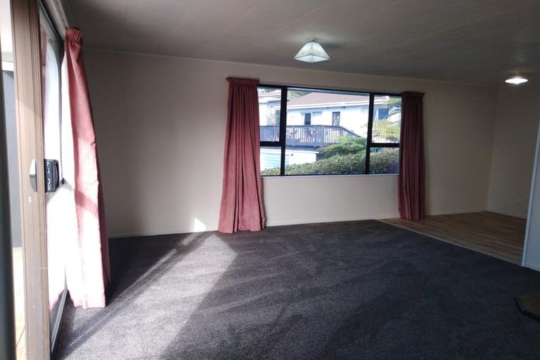 Photo of property in 11 Arde Place, Massey, Auckland, 0614