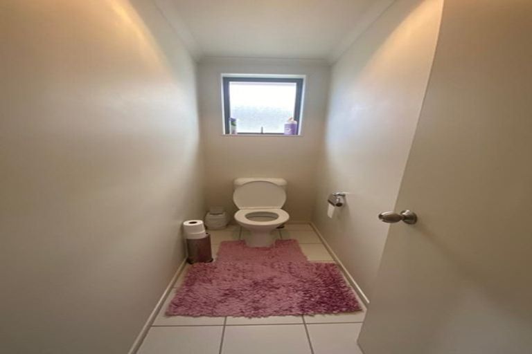 Photo of property in 48 Bruce Pulman Drive, Takanini, 2112