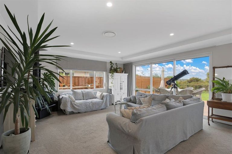 Photo of property in 24 Pegasus Main Street, Pegasus, 7612