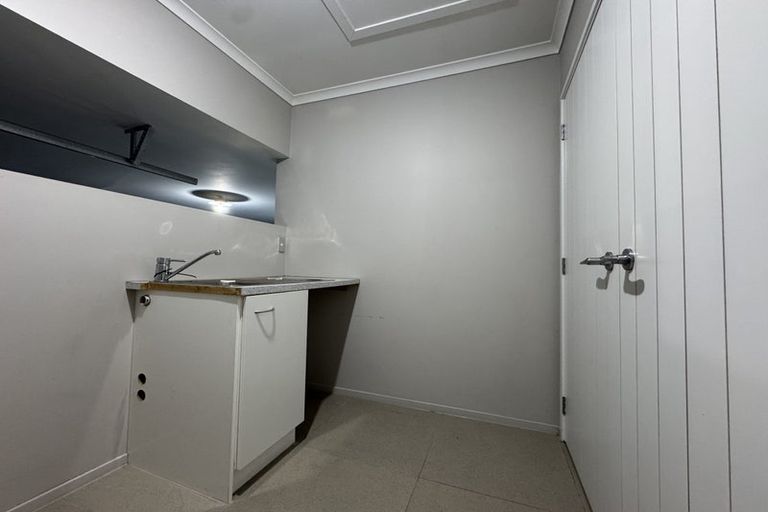 Photo of property in 17 Denham Court, Flagstaff, Hamilton, 3210