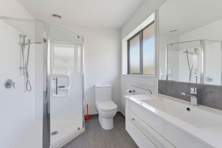 Photo of property in 17 Charente Way, Yaldhurst, Christchurch, 8042