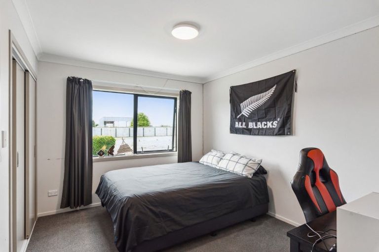 Photo of property in 53 Bruce Road, Levin, 5510