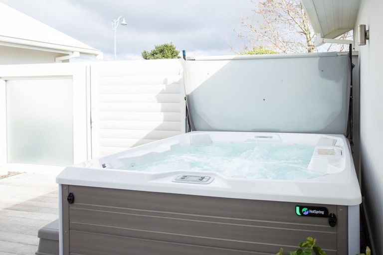 Photo of property in 30 Arawa Lane, Whitianga, 3510