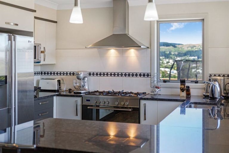 Photo of property in 31 Paparoa Crescent, Aotea, Porirua, 5024