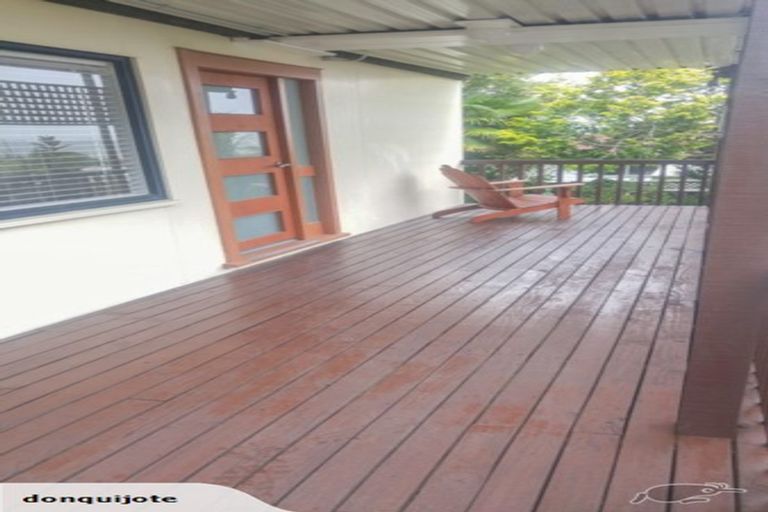 Photo of property in 164 Sunset Road, Unsworth Heights, Auckland, 0632
