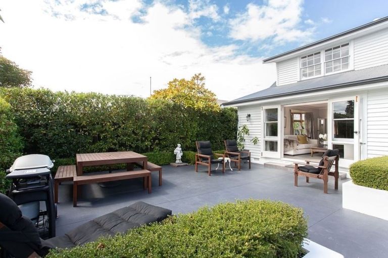 Photo of property in 32 Peel Street, Strowan, Christchurch, 8052