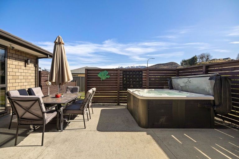 Photo of property in 4 Banbury Terrace, Lower Shotover, Queenstown, 9304