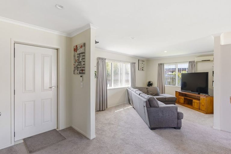 Photo of property in 5 Ahmad Close, Levin, 5510