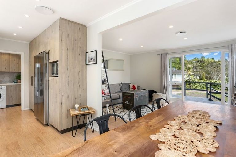 Photo of property in 36 Castleford Street, Green Bay, Auckland, 0604